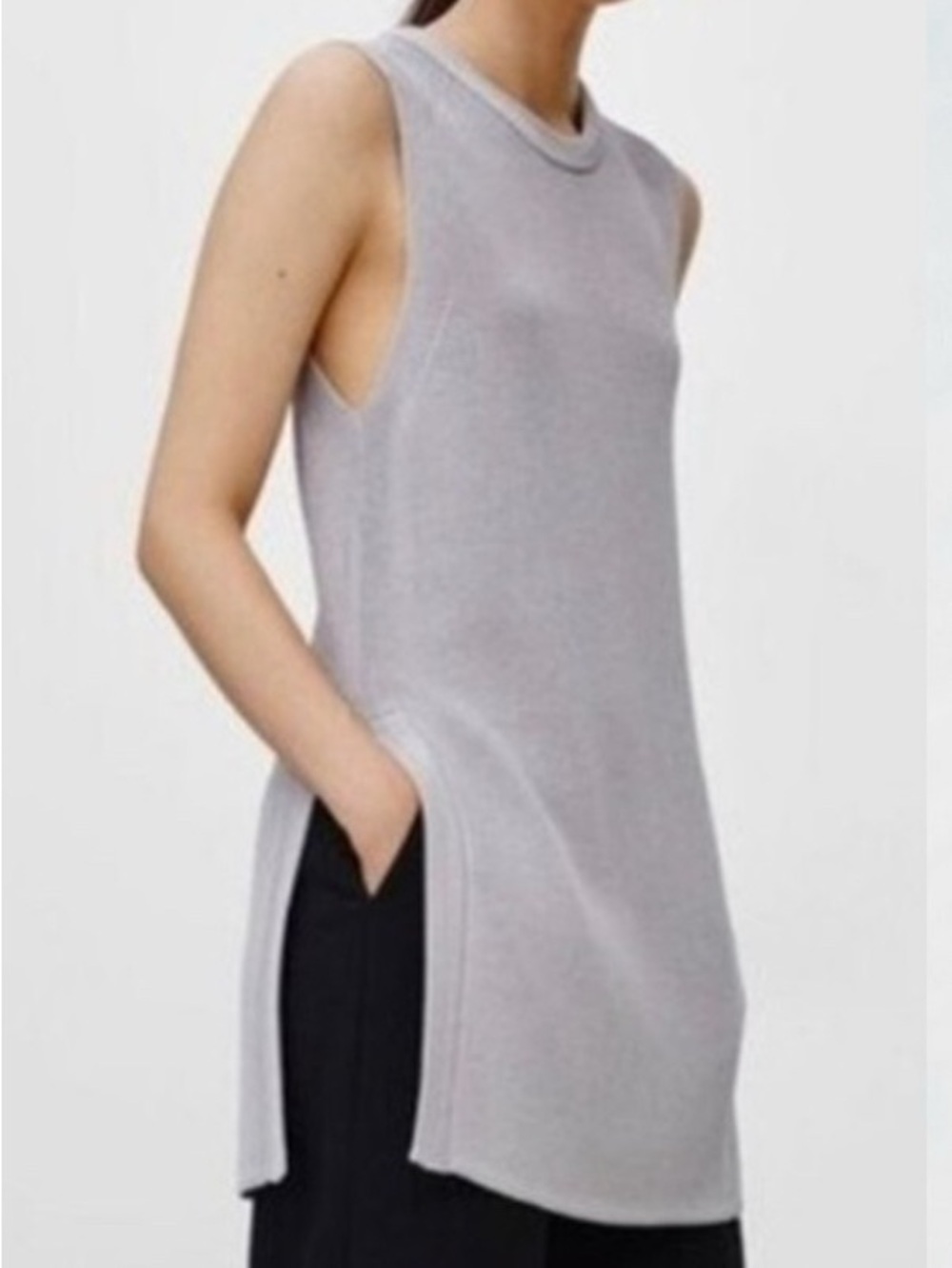 Sleeveless Aritzia Gray sleeveless top